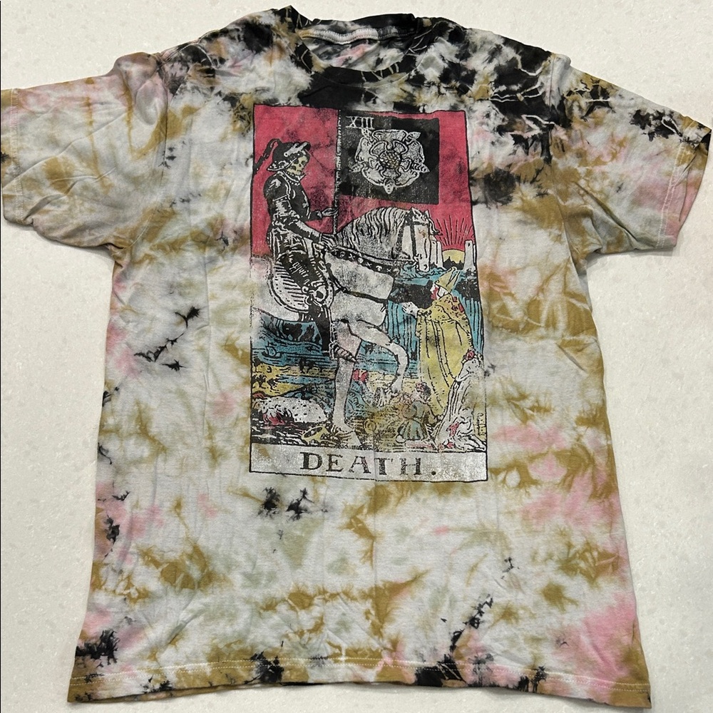 Tie-Dye Graphic shirt